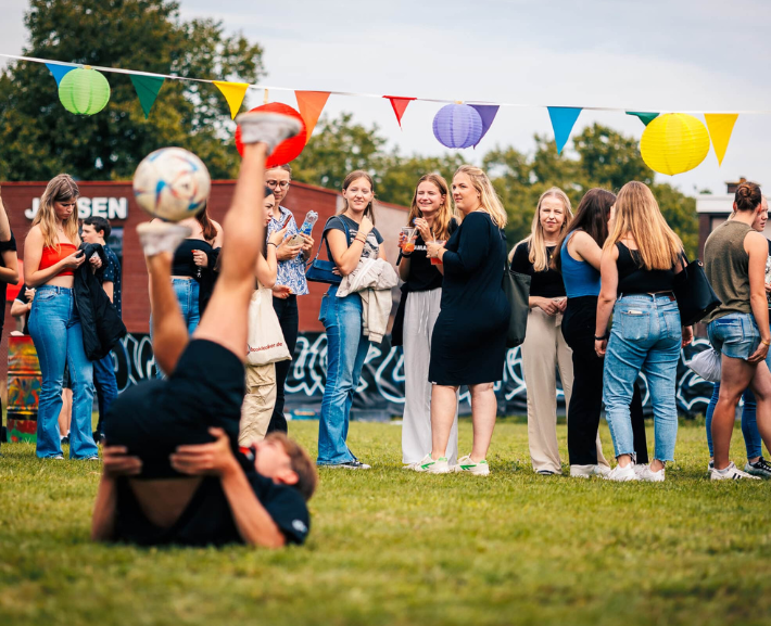 performance freestyle voetbal show kunsteducatie nederland
